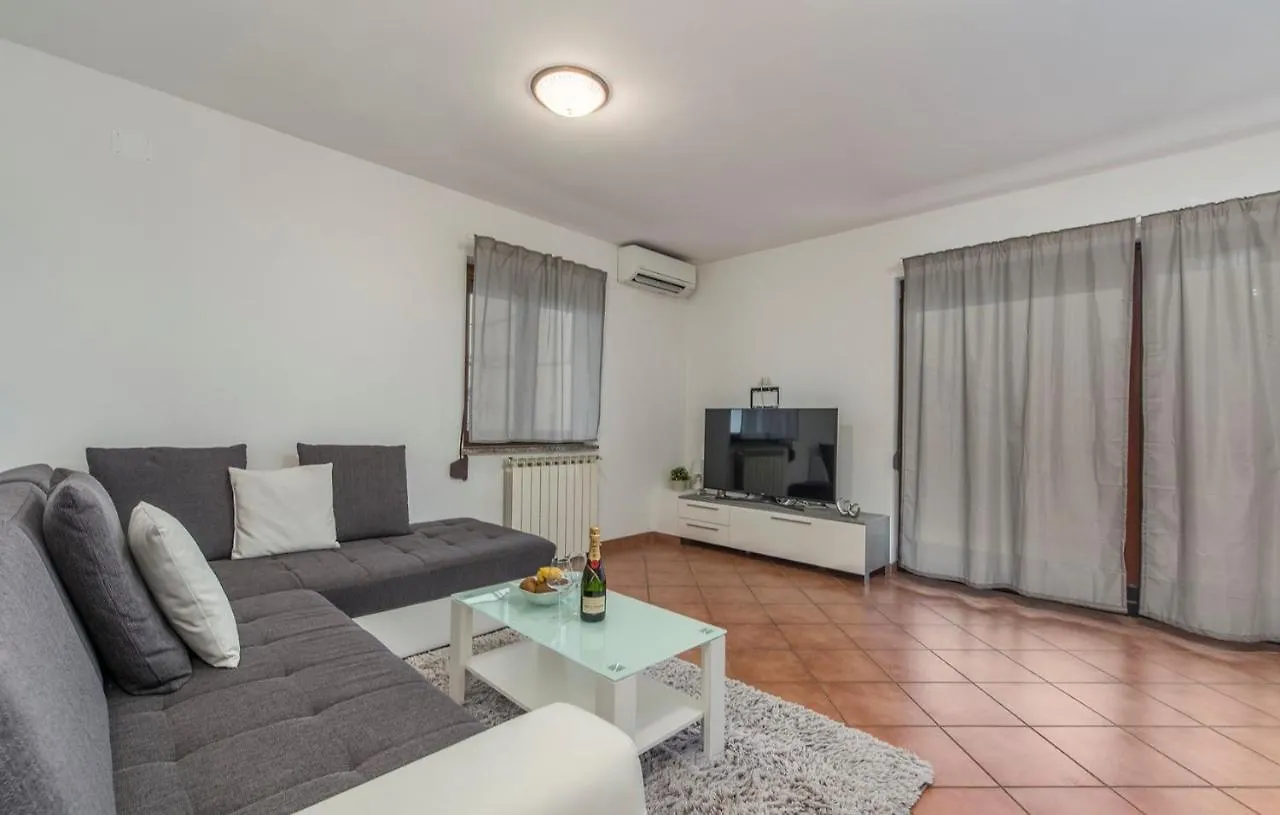 Apartment Narcisa With Terrace Umag