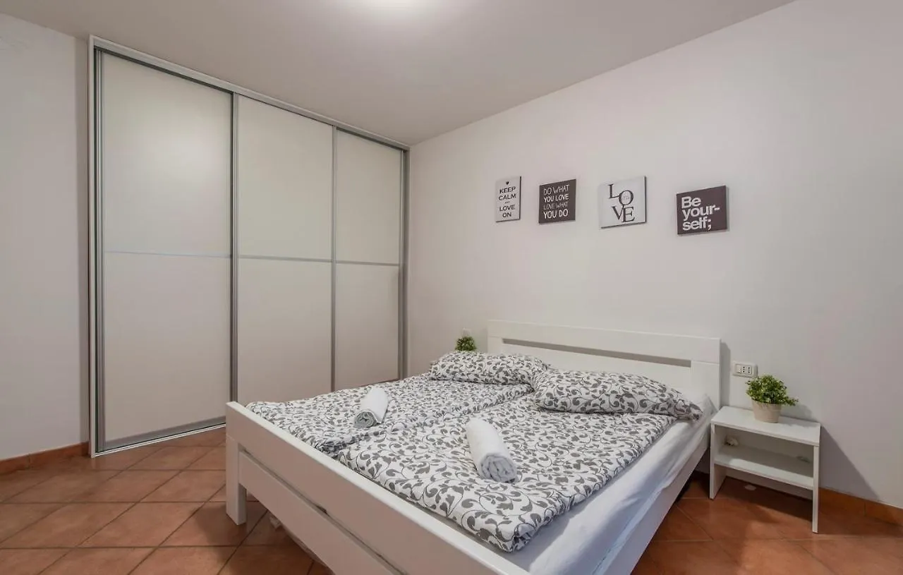Apartment Narcisa With Terrace Umag